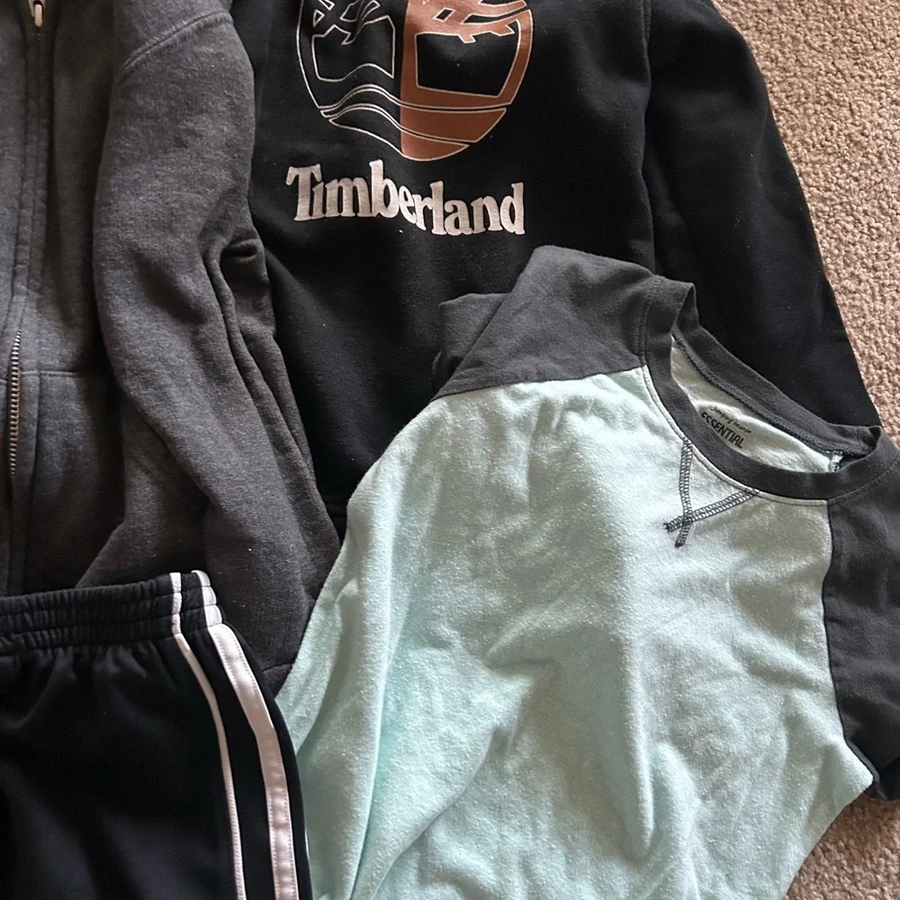 Timberland Hoodie and Casual Clothing Bundle 6/7 Boys - Picture 5 of 6